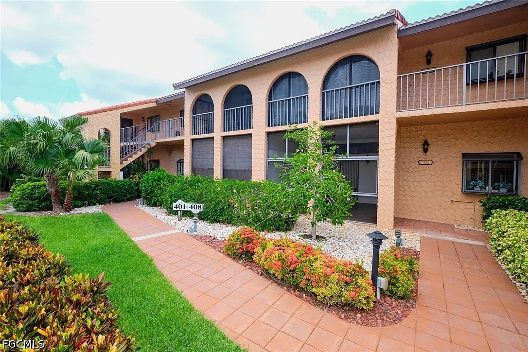 2 bed, 2.0 bath, 1306 sqft, $2,950 — Photo 1