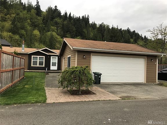 2nd image of 17608 147th Ave E