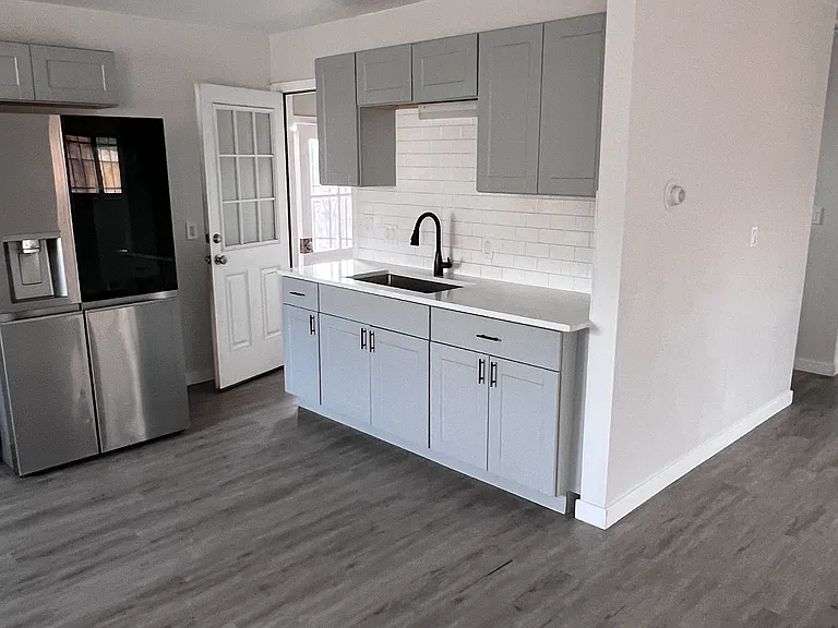 2784 W Cornell Ave — Photo 3