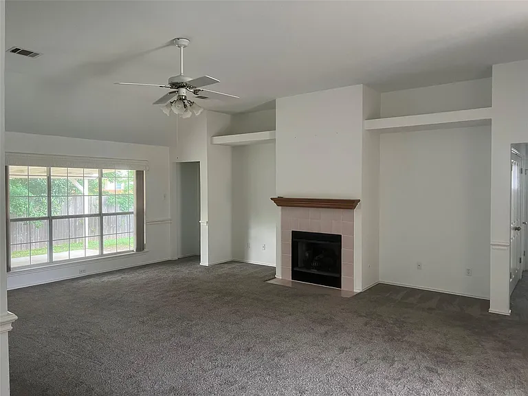209 Bryce Canyon Dr — Photo 6