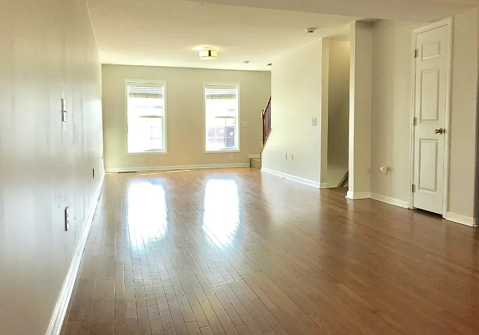 2 bed, 1728 sqft, $2,200 — Photo 4