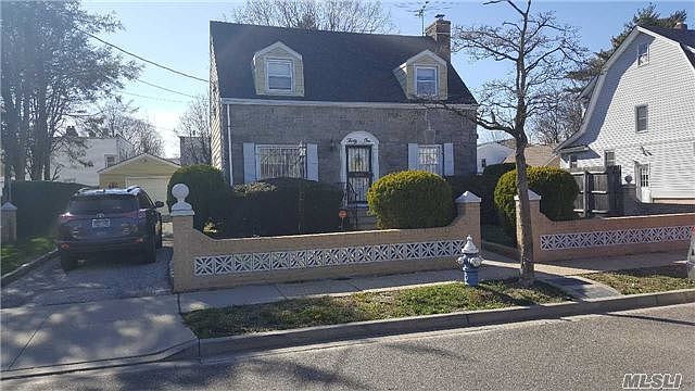 1st image of 31 Green Ave