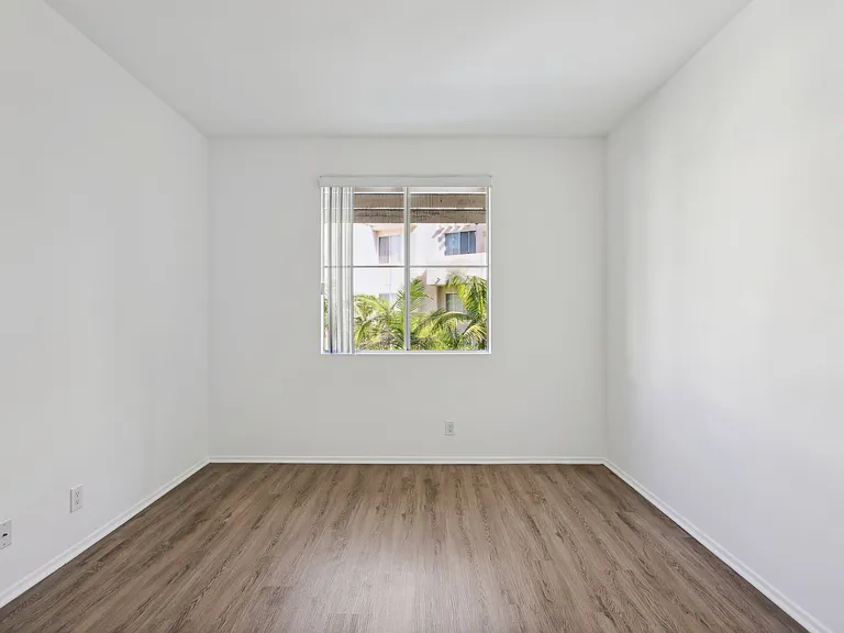1 Bedroom 1 Bathroom