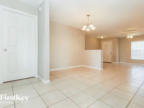 5th image of 1301 Oak Pointe Pl
