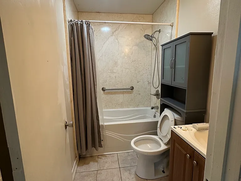 4505 E 8th Ave #2 — Photo 1