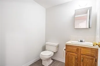 255 Beacon St #4C — Photo 11