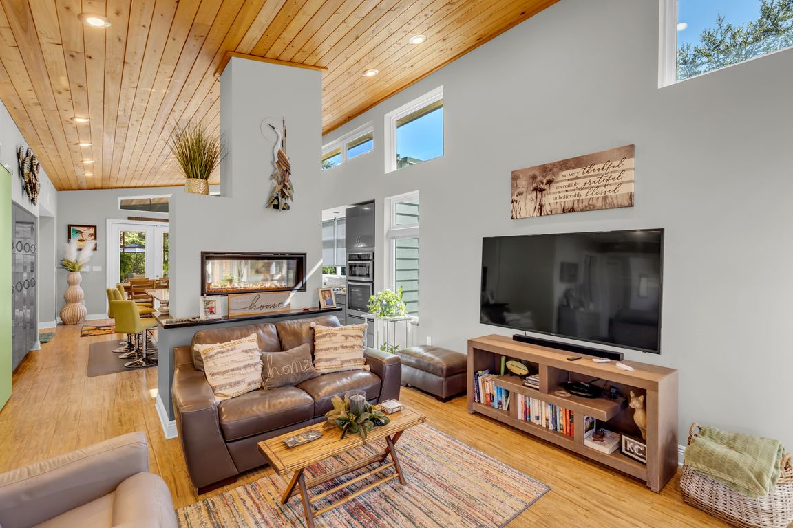 next background image