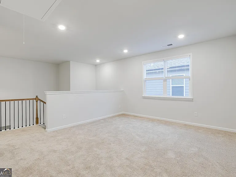 376 Caledonia Ct — Photo 36