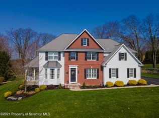 114 Wakefield Rd, Shavertown, PA 18708