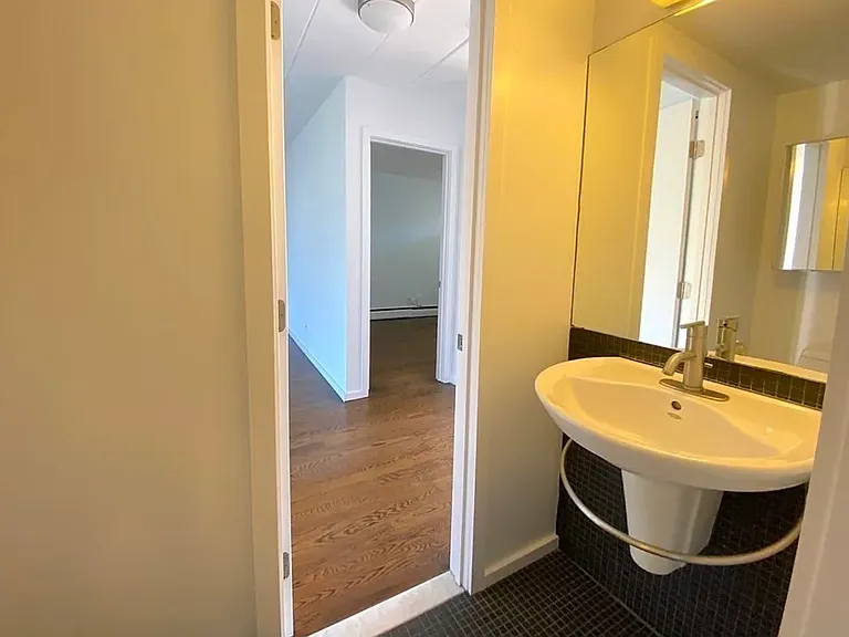 345 Harvard St #3F — Photo 9