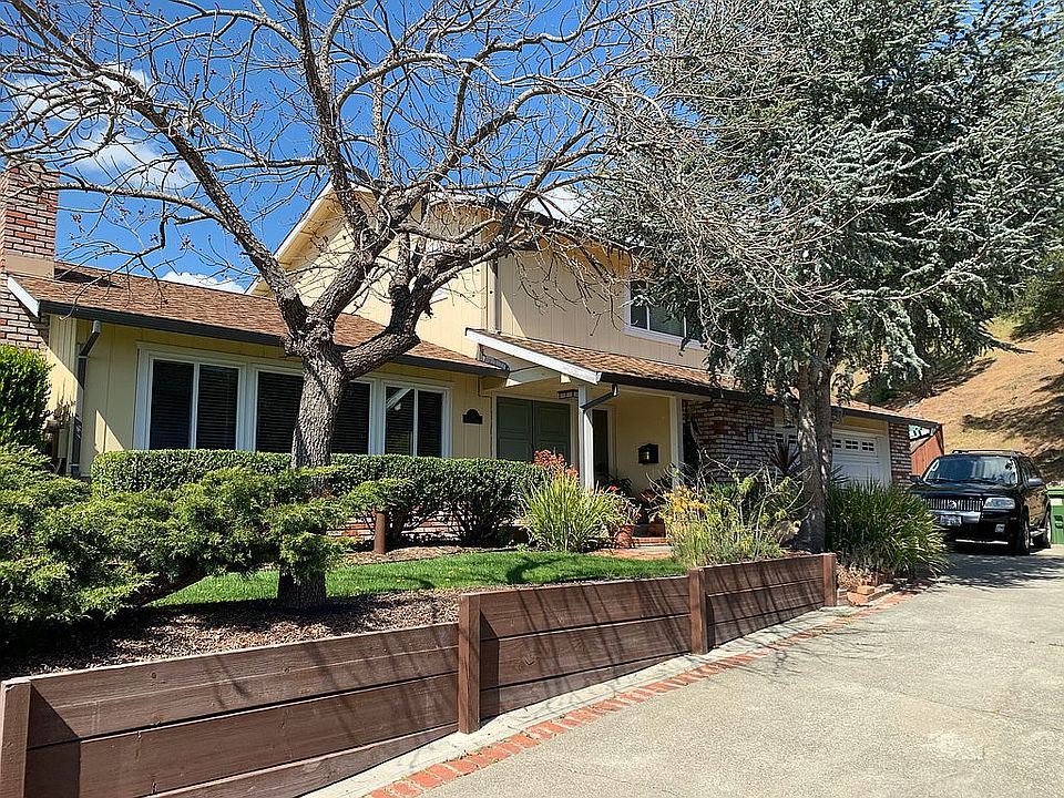 33 Manzano Ct Novato CA 