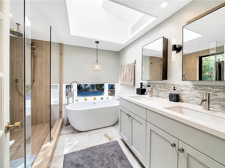1700 Galaxy Dr — Photo 30