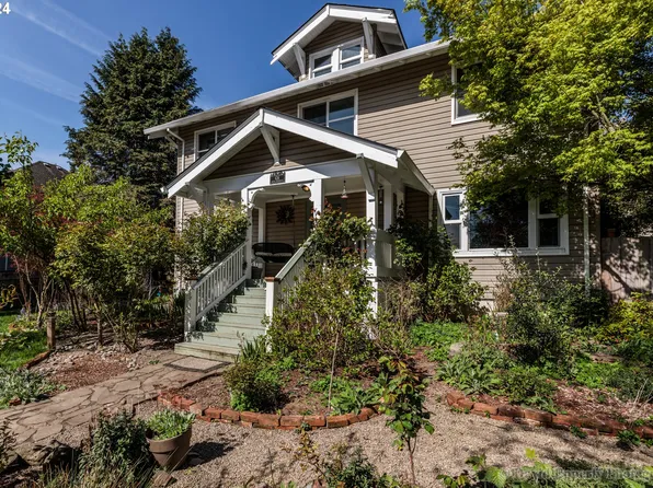 636 S Nehalem St, Clatskanie, OR 97016