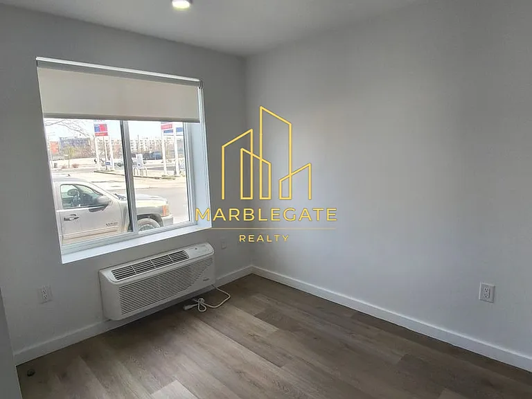 486 Market St #1033 — Photo 5