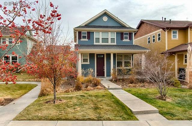 Front of house, fall photo