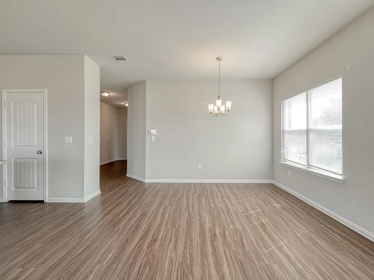 108 Kleberg Ct — Photo 10