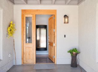 3040 W Camino Claveles, Tucson, AZ 85745