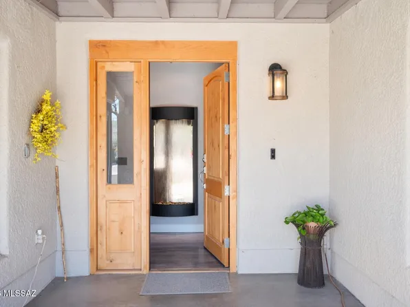 3040 W Camino Claveles, Tucson, AZ 85745