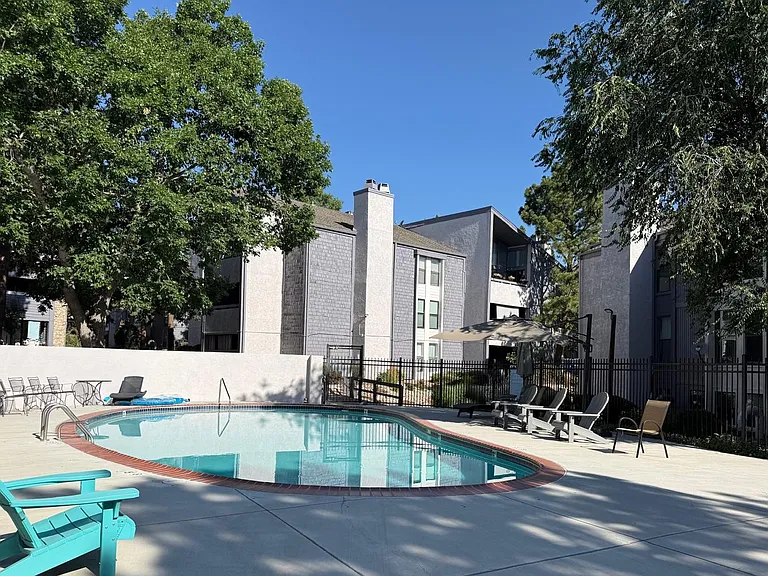 6470 S Dayton St — Photo 21