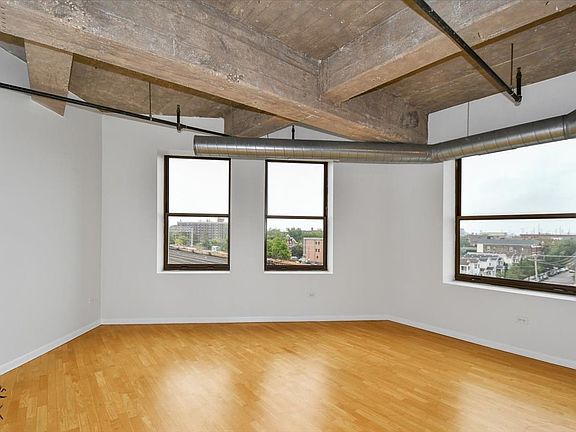 SW corner with wide open views.