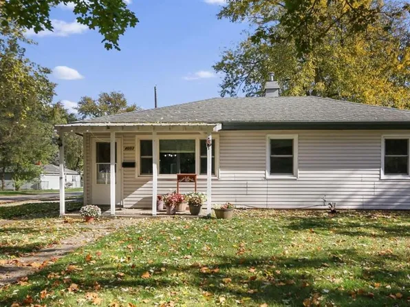 4003 Willow St, Hobart, IN 46342