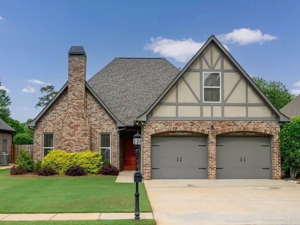 257 Lacey Ave, Alabaster, AL 35114