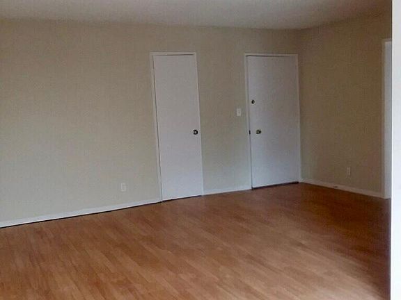 4th image of 1699 Amberwood Dr APT 106