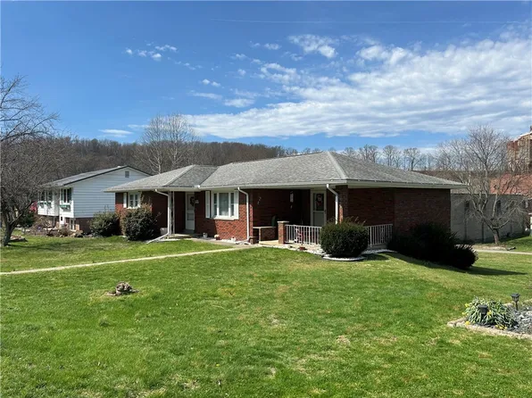356 3rd St, Smithton, PA 15479
