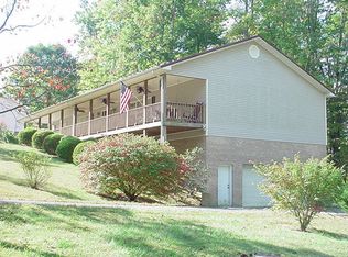 145 Jewel Dr, Jacksboro, TN 37757