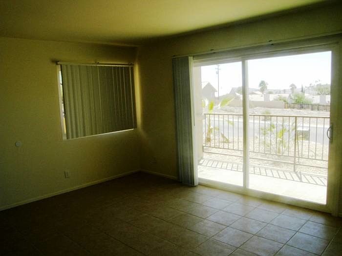 2nd image of 68150 Calle Las Tiendas APT C