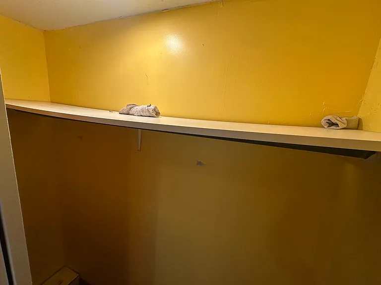 483 E Daleville Ave — Photo 16