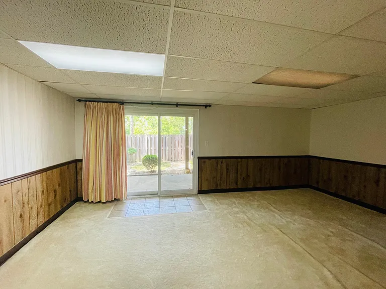 1811 Tawny Ash Dr — Photo 26