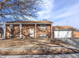 1919 Marseilles Dr, Cahokia, IL 62206