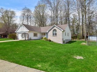 8701 Woodhaven Dr SW, Byron Center, MI 49315