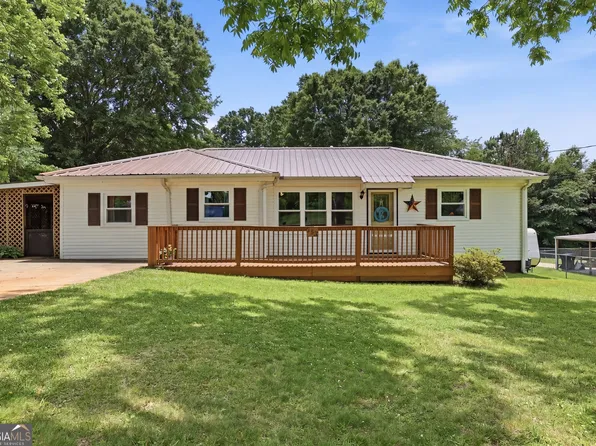 369 Skyline Dr, Toccoa, GA 30577