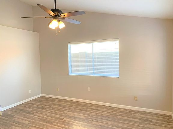 4th image of 3248 E Crescent Ave
