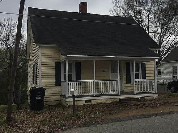 221 young ave