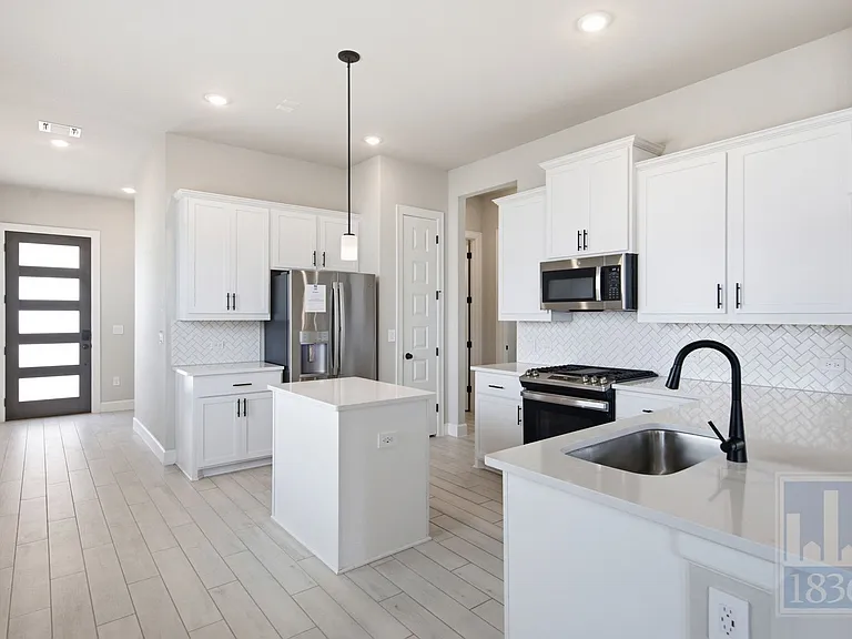4910 Warm Wassail Dr — Photo 2