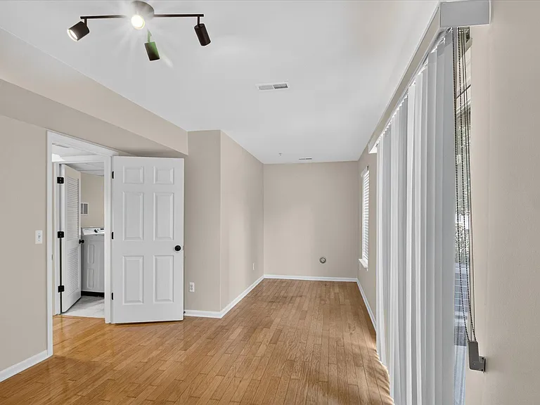 379 Cherry Orchard Rd — Photo 16
