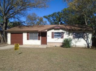 7241 Greenlee St, Fort Worth, TX 76112