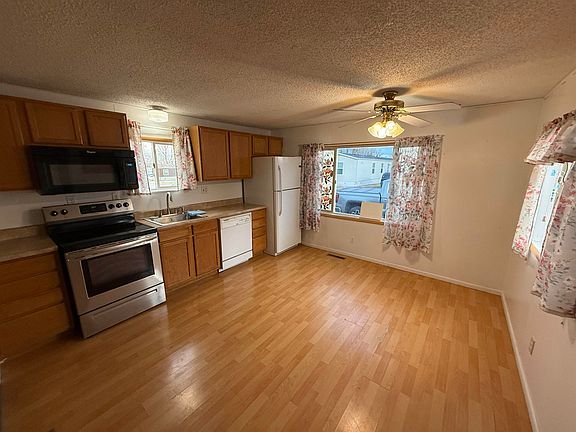 2nd image of 1105 Spearfish Mountain Ln