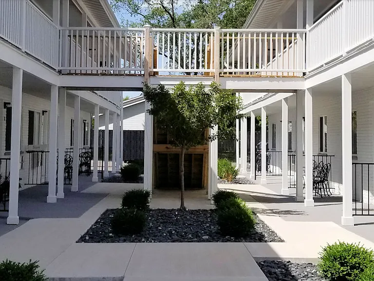 471 E State St #477 — Photo 9