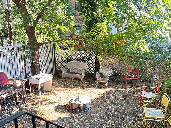 3rd image of 232 Gates Ave APT 1