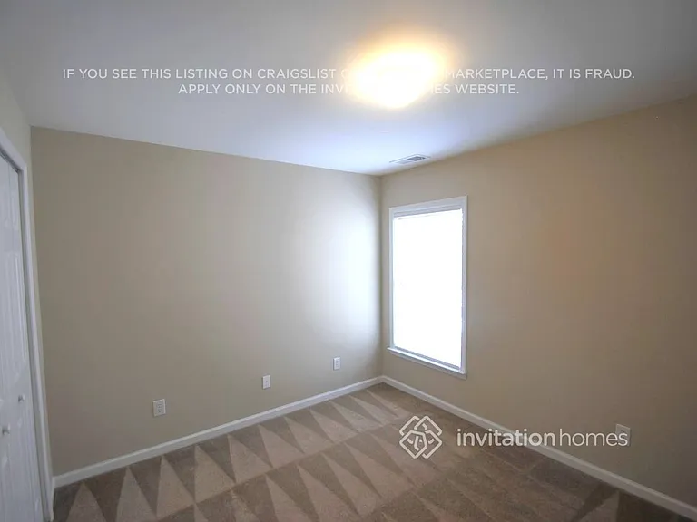 4402 Walforde Blvd — Photo 8