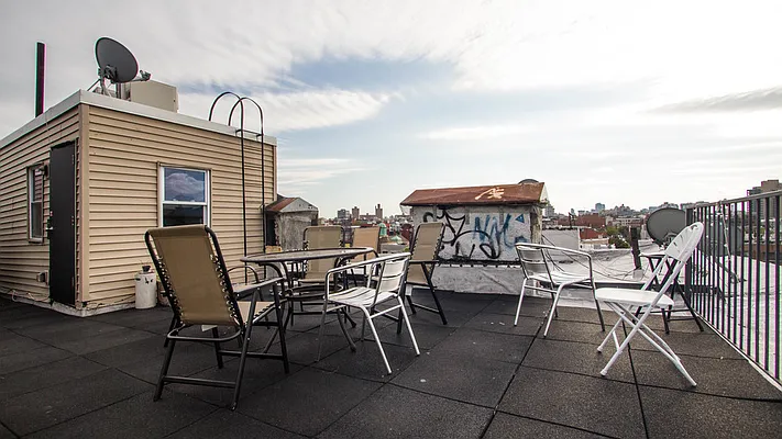 Rented by Carnegie Management Inc | media 14