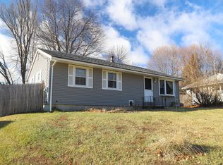 44 Arnold Ct, Cheshire, MA 01225