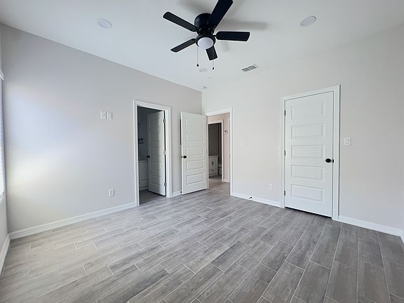 4th image of 1009 W Mahala Ave Unit 3