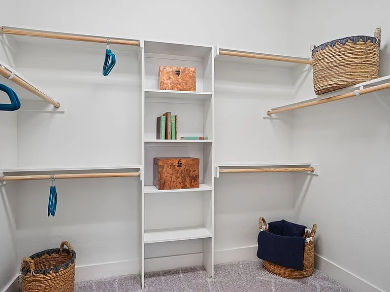 Walk-in closet