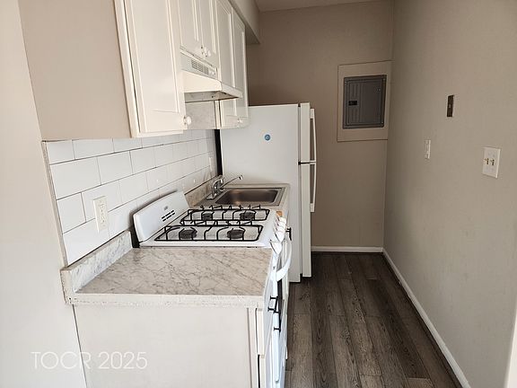 4th image of 61-65 E Main St #12