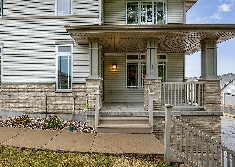 1st image of 131 Carriage Way